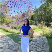 Profesora de francés apta para todas las edades y niveles.